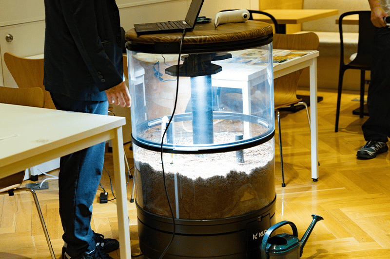 種を植えるインドアファーミングユニット