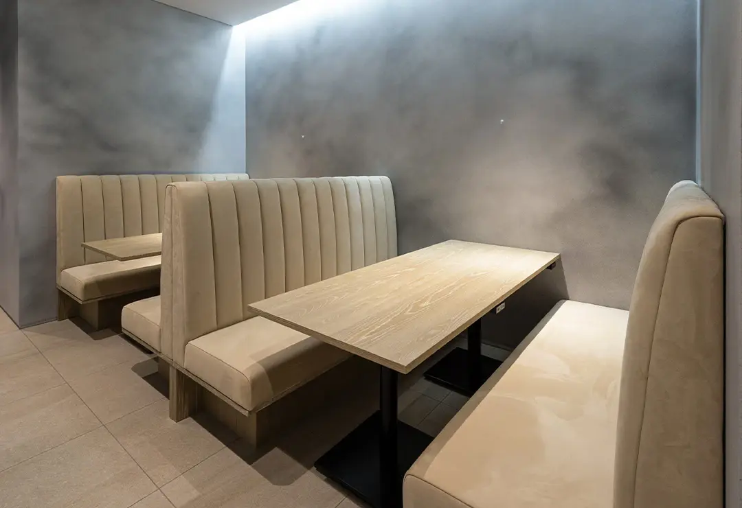 BOX席（4人用ソファ席／予約不要）